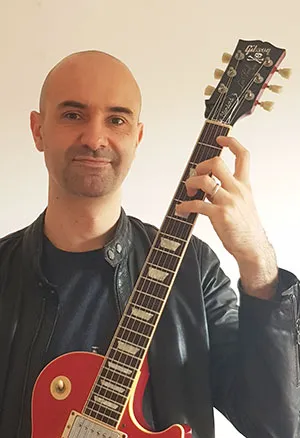 About fachords guitar