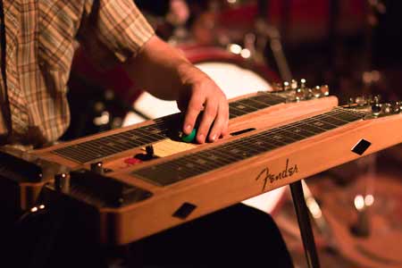 Flat steel outlet guitar